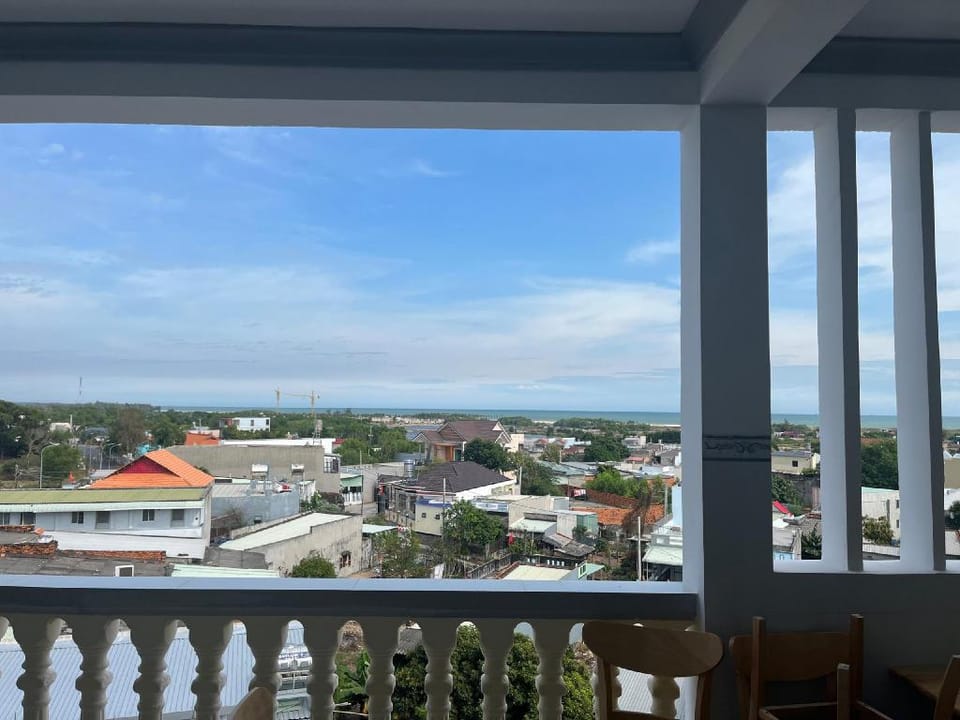 Khách sạn Toàn Thịnh Vacation rental in Bình Thuận Province