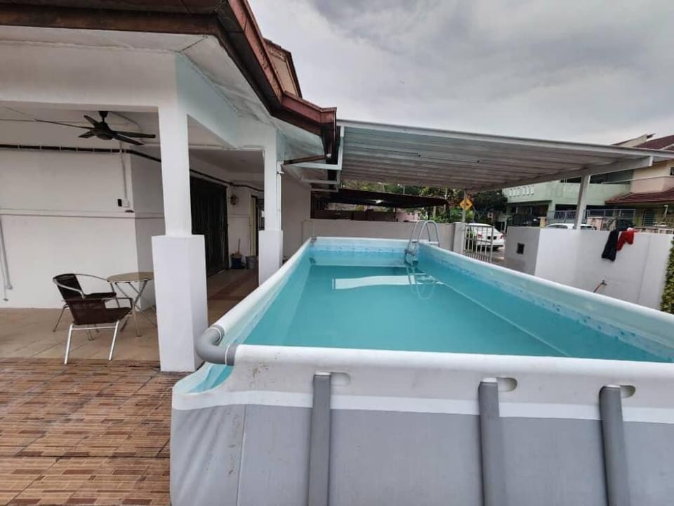 Embun Bayu Rawang homestay Vacation rental in Selangor, Malaysia