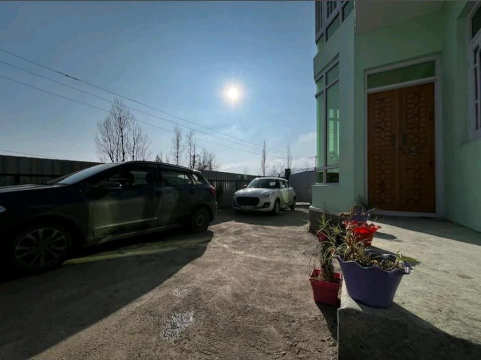 Everest Guest House Vacation rental in India