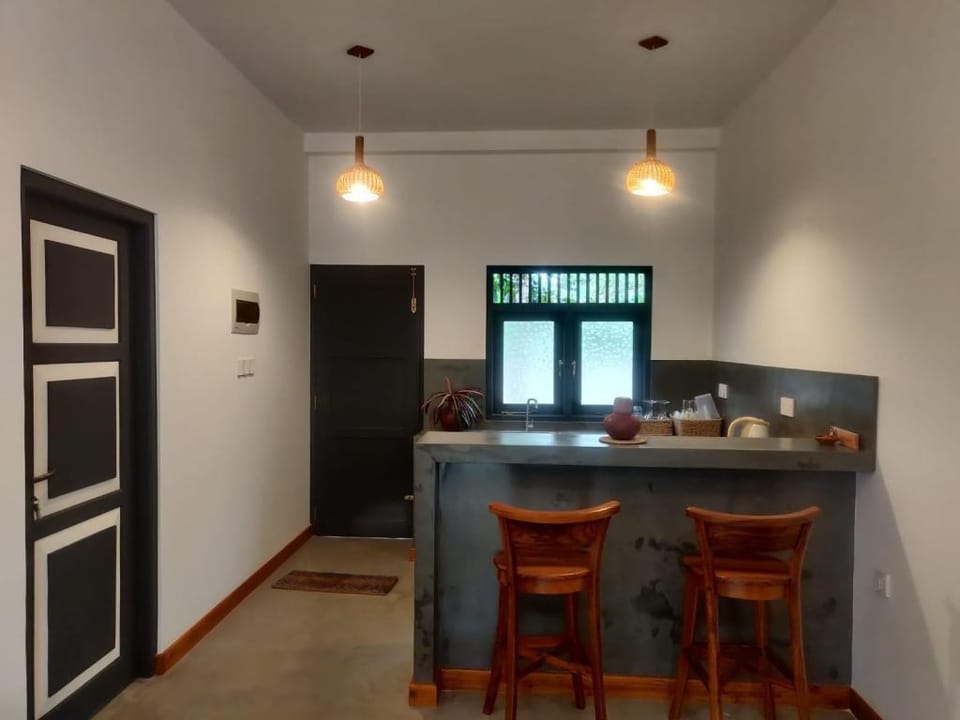 Villa 87' Rumassala/Jungle beach, Surfing. Villa in Southern Province