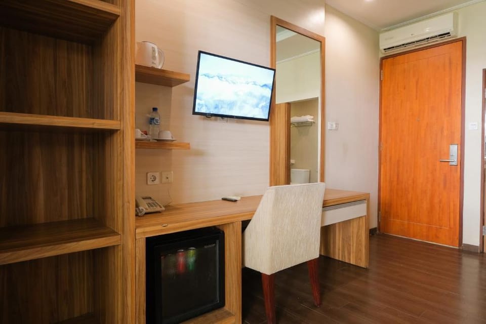 Cozy 1BR Deluxe Room W/Share Pool #R1 Apartment in Kuta