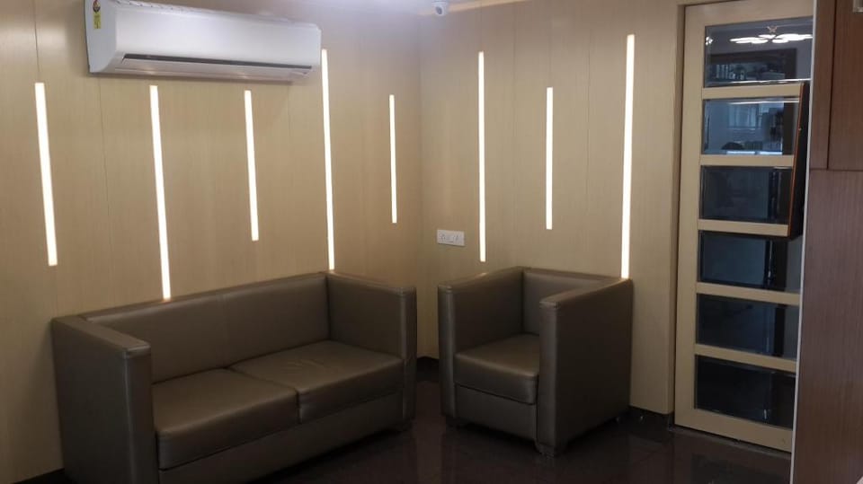 hotel zenith Hotel in Gujarat