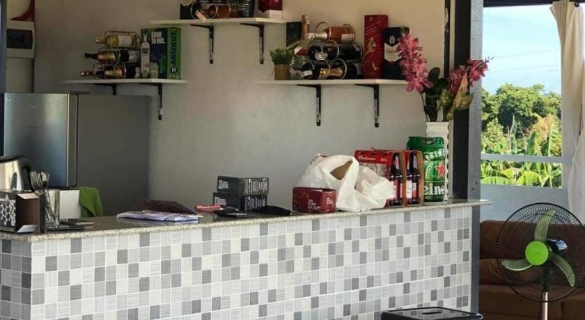 Caza De Sierra - FREE Airport Shuttle Apartment in Lapu-Lapu City
