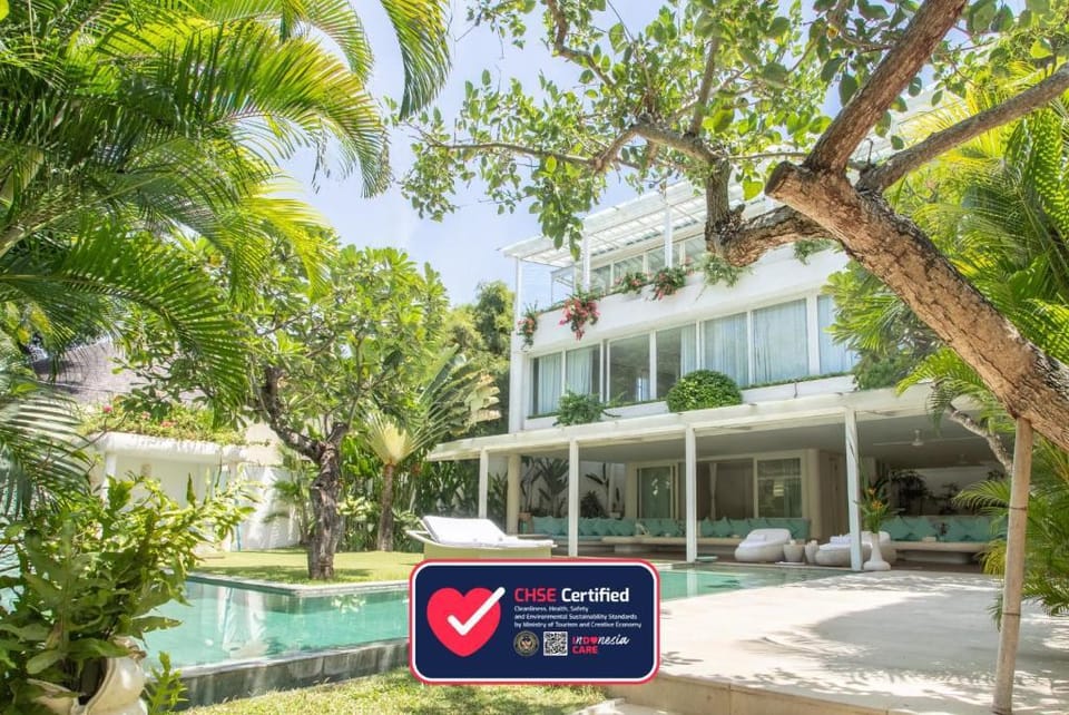 Adore 5BR Privat Pool villa #R5 Villa in North Kuta