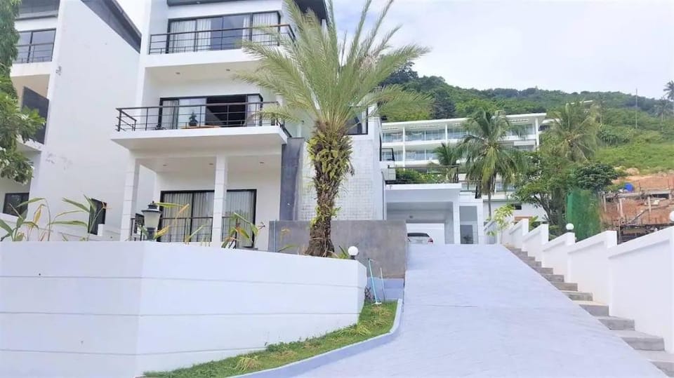 Five Bedroom Sea View Pool Villa Sunny SDV264 Villa in Ko Samui