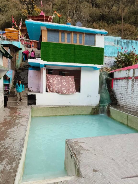 MudStays l Room 2 Vacation rental in Uttarakhand