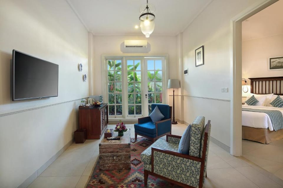 Luxury 1BR Premier Suite W/Share Pool Y049 Apartment in North Kuta