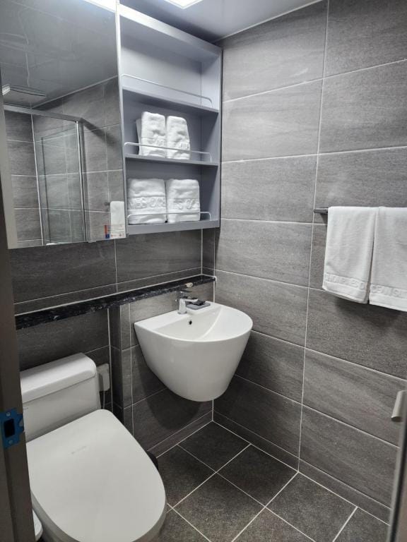 Goodstay Gangneung ocean view suite Room SaCheon Vacation rental in South Korea