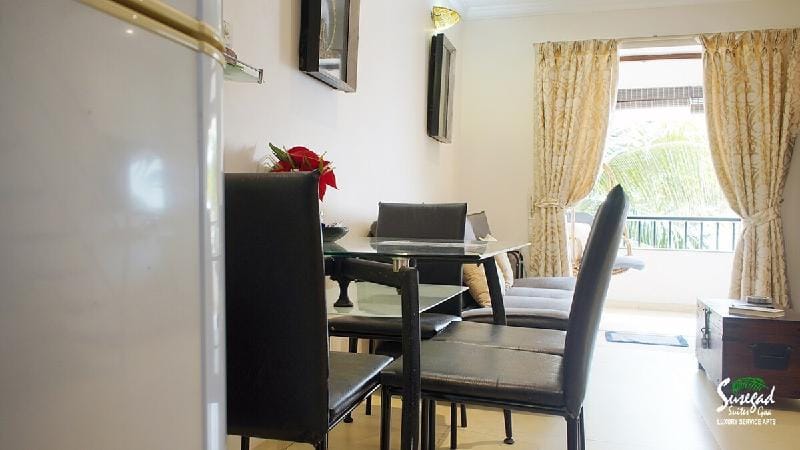 Cozy 1BHK Duplex w/2 Baths, Pool, Reserved Parking Apartment in Baga