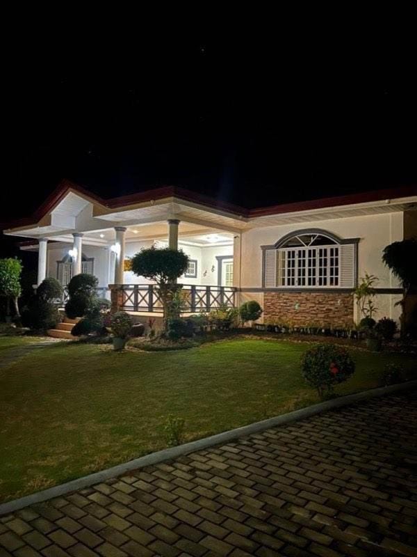Bretthouse Holiday Accommodation Vacation rental in Central Visayas