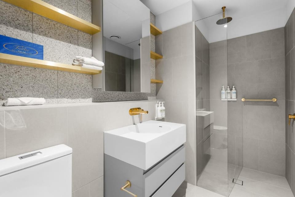 Paragon Apartments by CLLIX Apartment in Melbourne