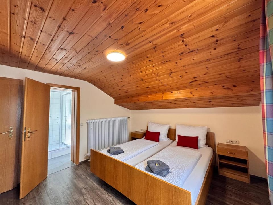 Pension Hubertus Bed and Breakfast in Thuringia, Germany