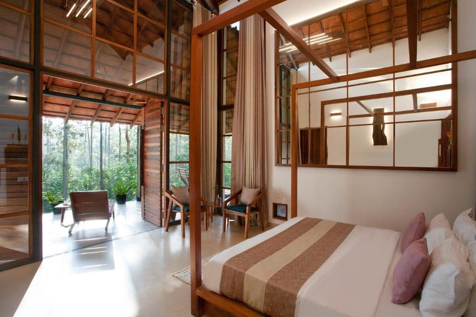 StayVista at Cedar - Strelitzia 2BHK with Breakfast and Jacuzzi Villa in Karnataka