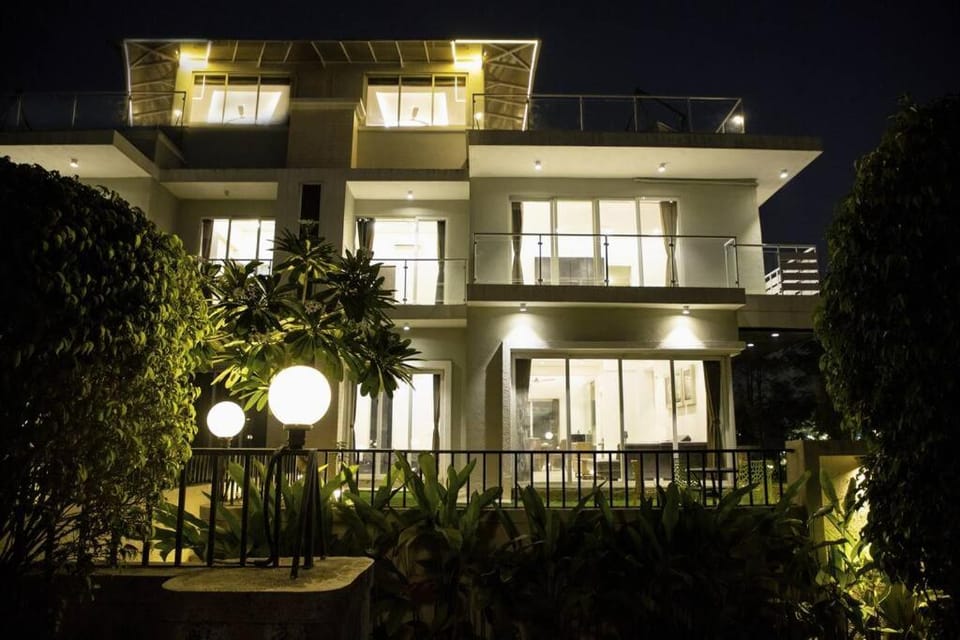 Nawabie's- Sun Montana Bunglow Villa in Lonavla