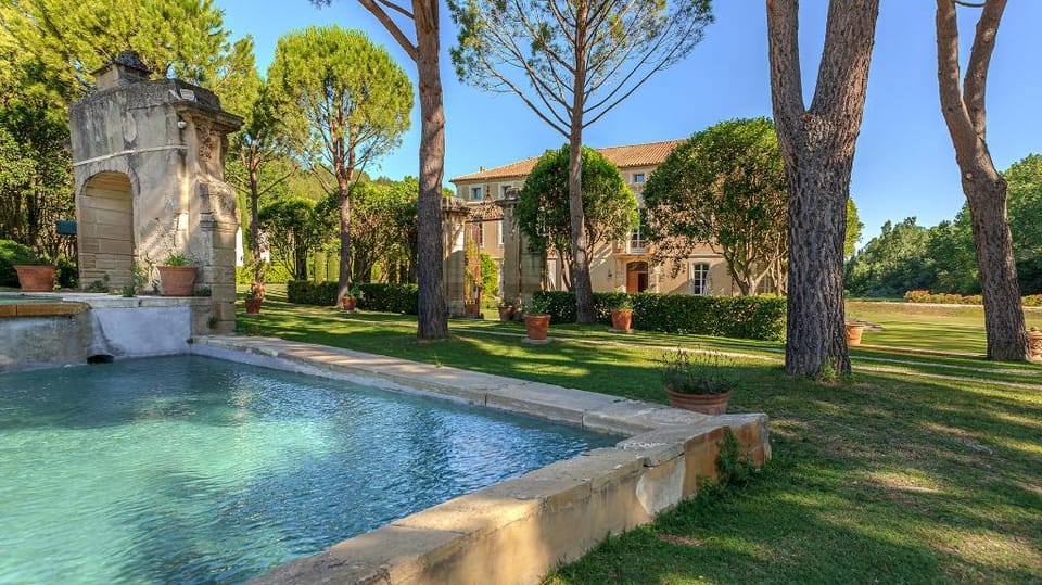 Chateau Talaud Bed and Breakfast in Carpentras
