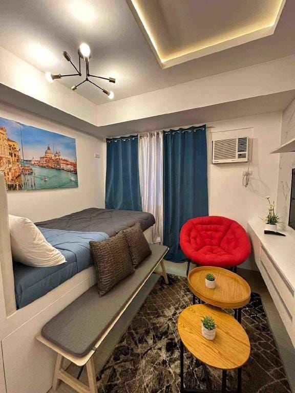 Modern Designed Studio Condo Near Ayala Centrio Apartment in Cagayan de Oro