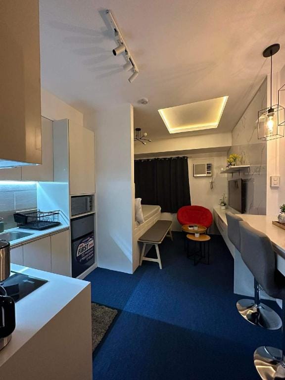 Modern Designed Studio Condo Near Ayala Centrio Apartment in Cagayan de Oro