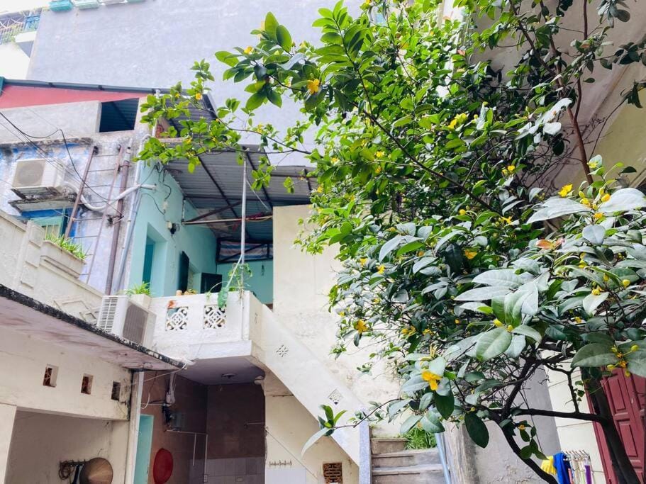 Love & Peace Homestay Tôn Thất Tùng Vacation rental in Hanoi