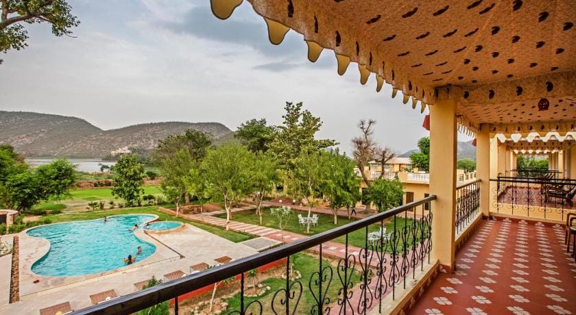 RATAN VILLAS SARISKA Resort in Rajasthan