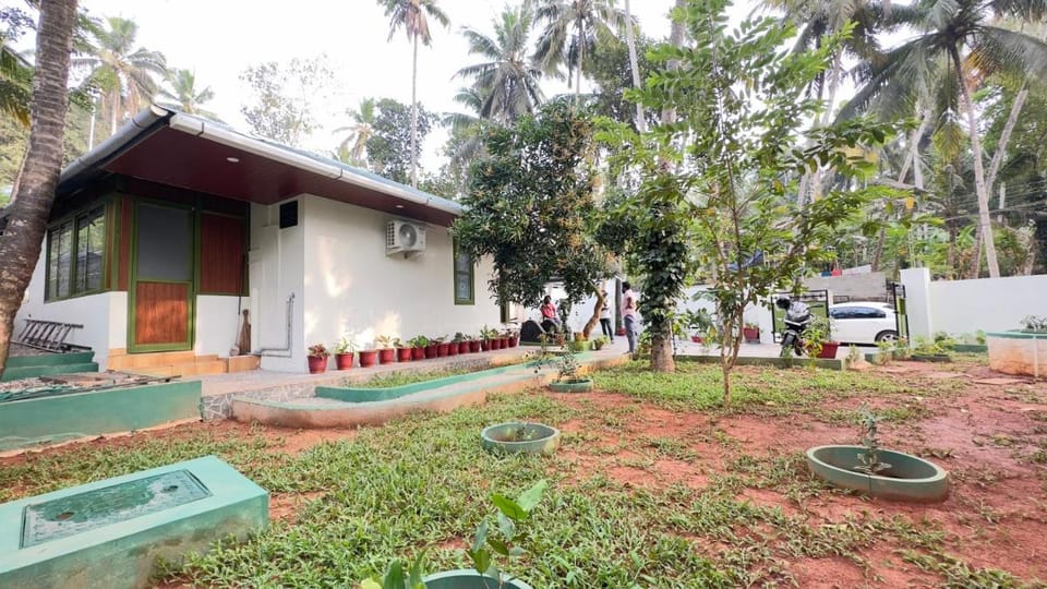 Better Inn AC Villa Kovalam Villa in Thiruvananthapuram