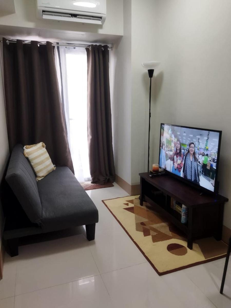 ARP Cozy Staycation(MOA, Pasay near Airport wifi) Apartment in Pasay
