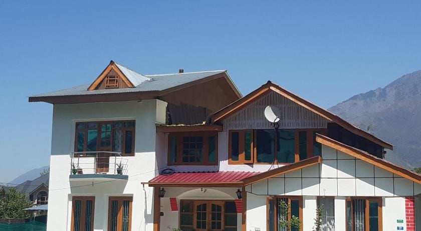 Rose Bowl Guest House/Paying Home Hotel in India