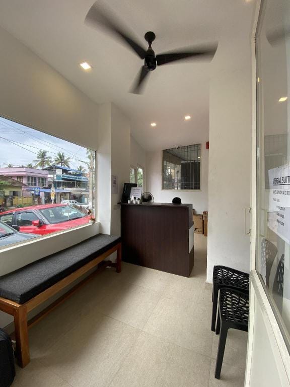 REGAL SUITES Hotel in Thiruvananthapuram