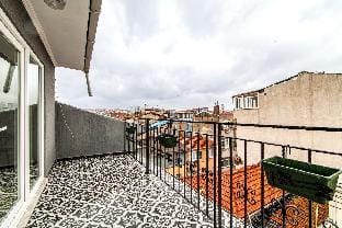 Studio Flat with Terrace in Balat, Fatih Vacation rental in Istanbul