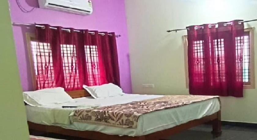 Harsha Home Stay Malappanagudi  Vacation rental in Karnataka