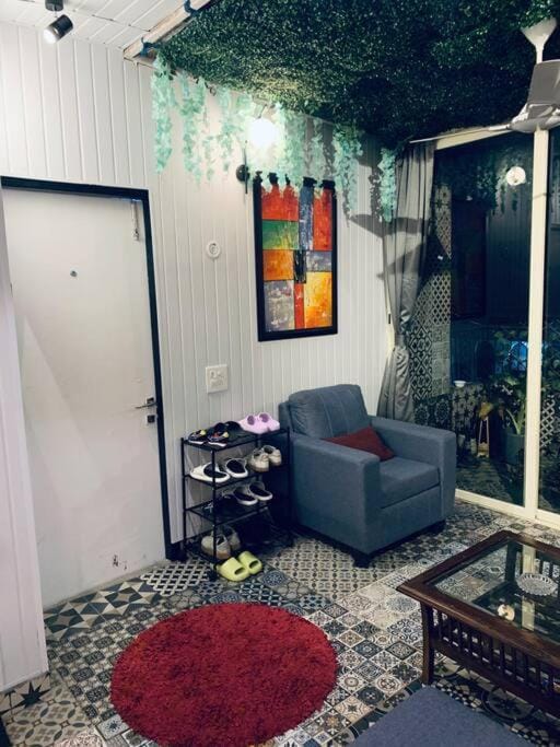Lovely 2 bedroom apartment in Kailash Hills Apartment in New Delhi