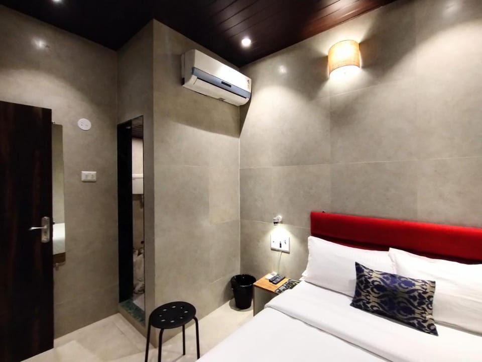 Hotel Eros - Nr Airport T2 Inn in Mumbai