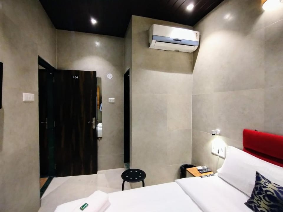 Hotel Eros - Nr Airport T2 Inn in Mumbai