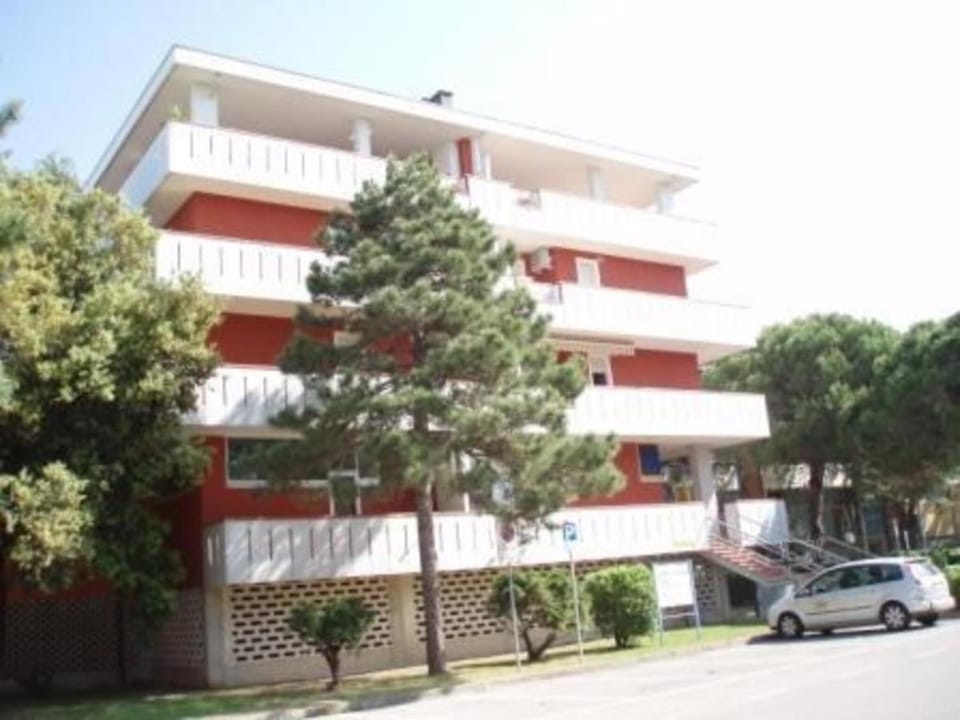 Enjoy your stay only 100mt from the sea - Beahost Apartment in Bibione