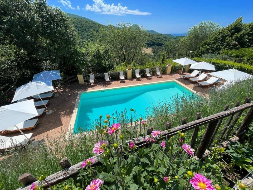 Serene Tuscan Retreat with Breathtaking Views Vacation rental in Umbria