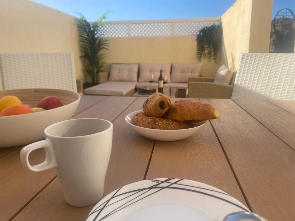 New renovated family home above swimming pool Apartment in Puerto Rico de Gran Canaria