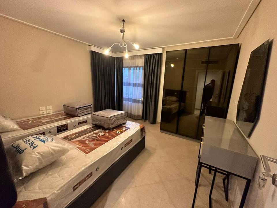 duplex with roof in New Giza westridge Apartment in Egypt