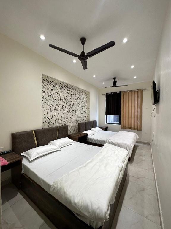 crysta pr stay Apartment in Punjab, India