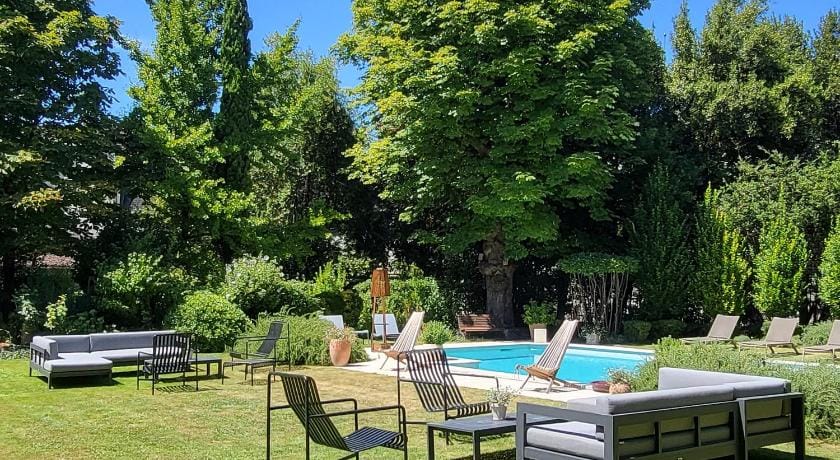 Logis des Tourelles, maison d'hôtes Bed and Breakfast in Cognac