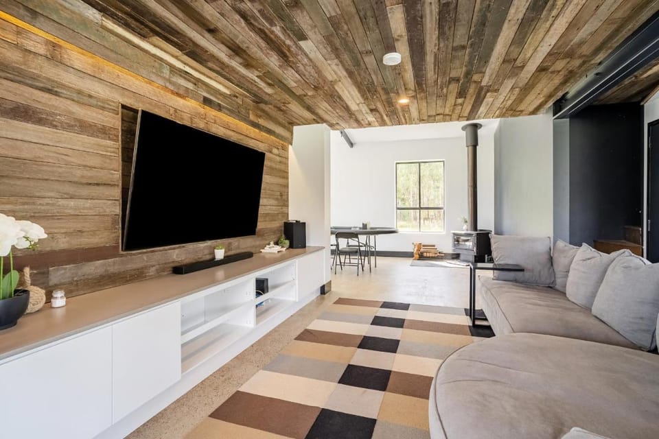 Charming & Spacious 4BR Retreat Vacation rental in Sydney