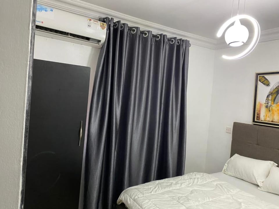 Two bedroom apartment in Magodo GRA Phase 2 Estate Vacation rental in Lagos