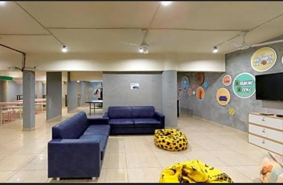 Springhomestays Ladies Hostel Apartment in Chennai