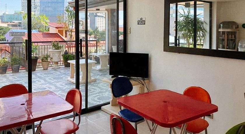 Magabelle Guesthouse Bed and Breakfast in Lapu-Lapu City