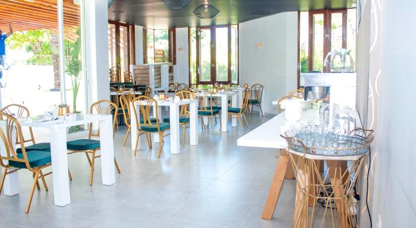 Angel Guest House - Beach Front Hotel in Africa