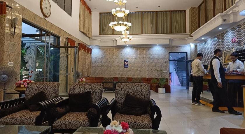 Surya Palace Noida Hotel in Noida