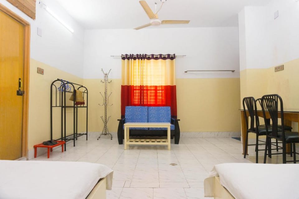 Hotel Al Sarwar Hotel in Dhaka