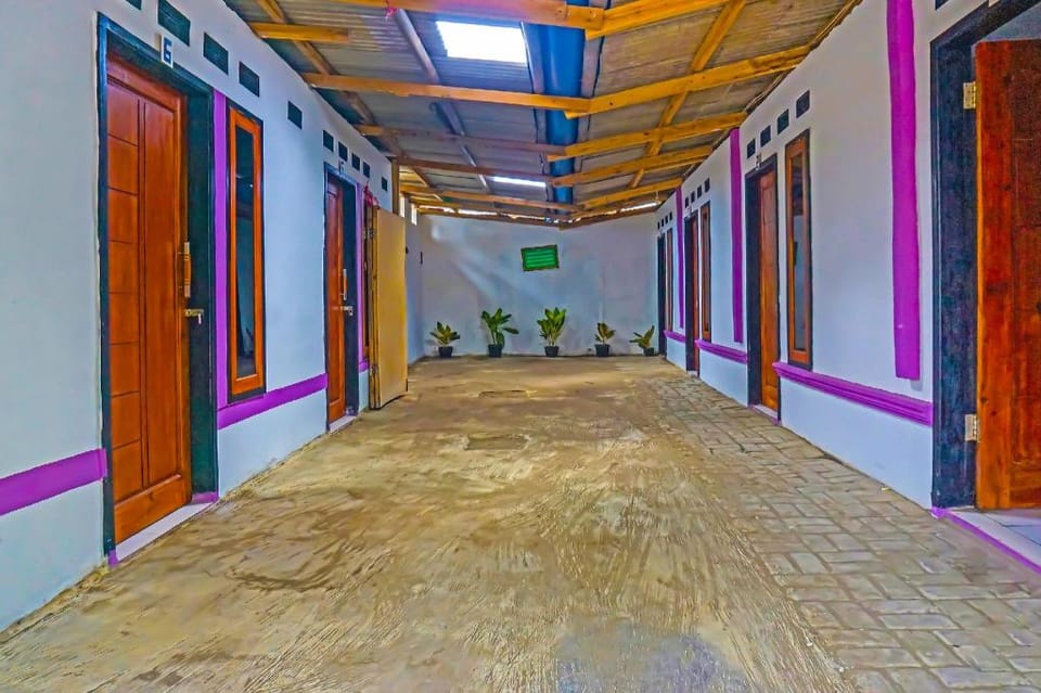 Hotel O Nusasari Guest House Hotel in West Java