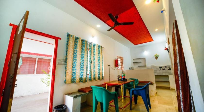 Hotel Five Laurels Hotel in Tamil Nadu