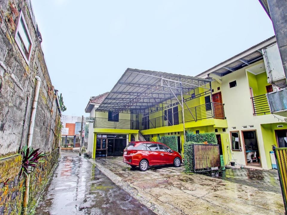 Hotel O Kalegan 1 Guesthouse Hotel in Special Region of Yogyakarta