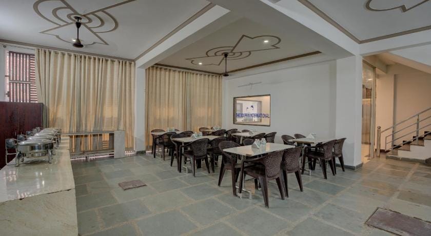 Hotel Dolphin at Delhi Airport Hotel in New Delhi
