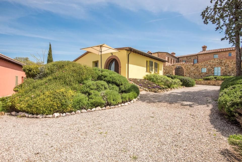 Chalet Cigno Apartment in Tuscany